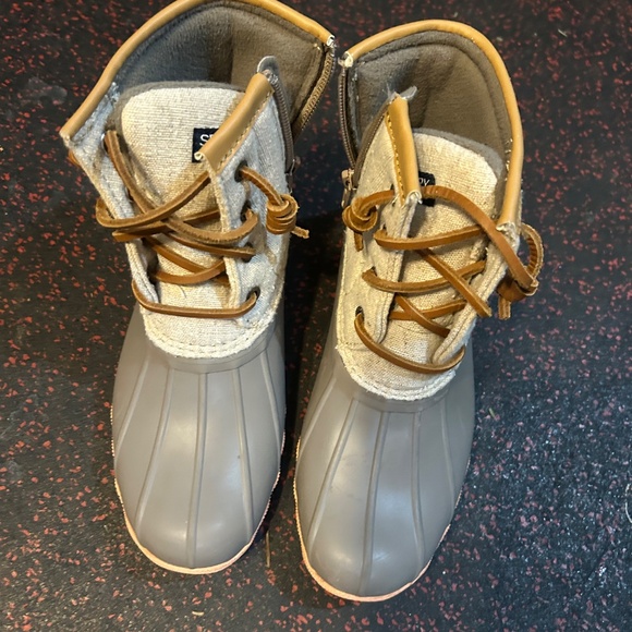 Girls sperry boots - Picture 2 of 2